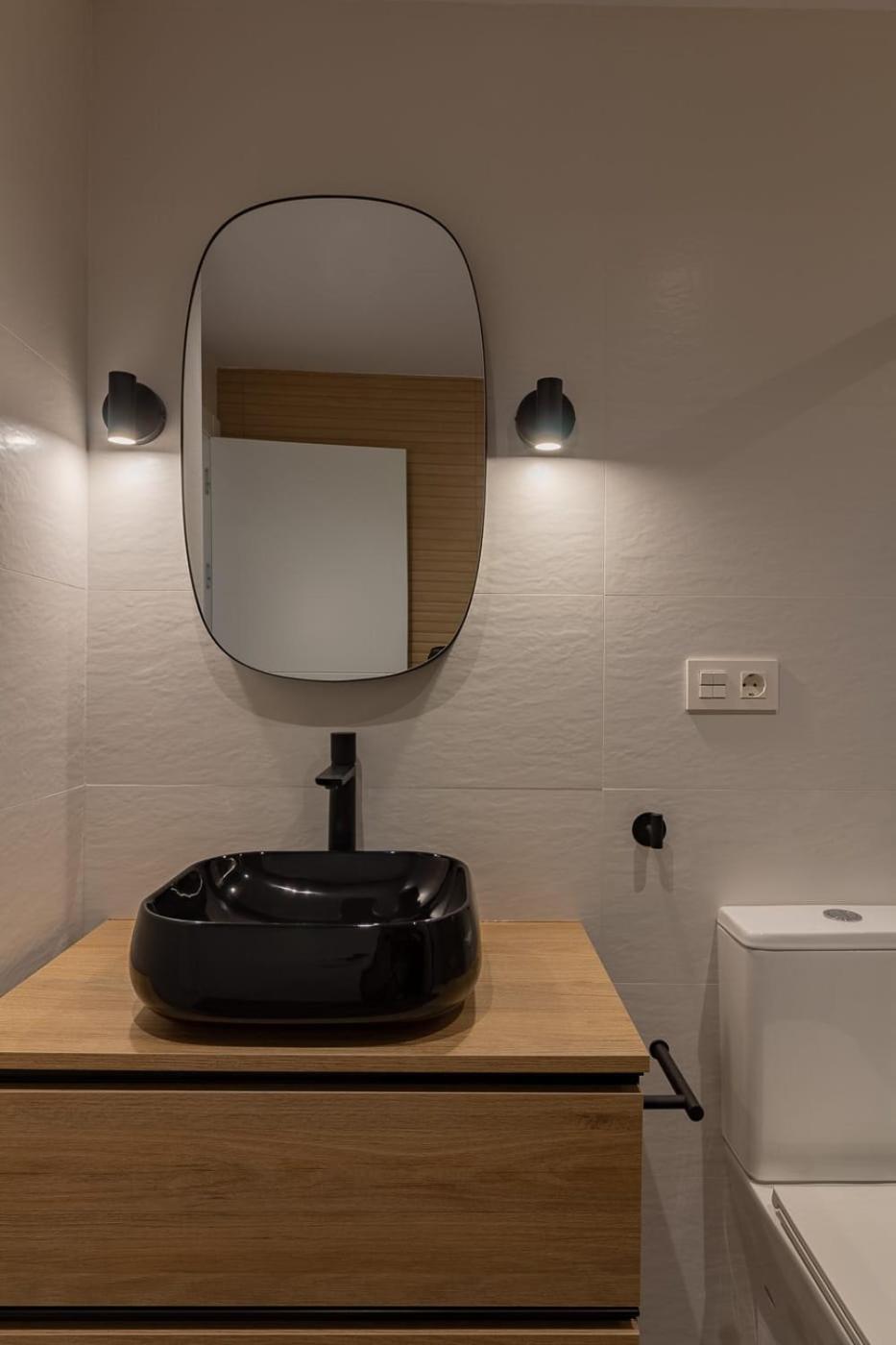 Room4You By Asturias Holidays Oviédo Exterior foto